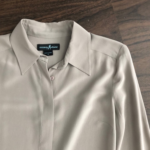 Marciano Silk Blouse 💫 - Picture 3 of 7